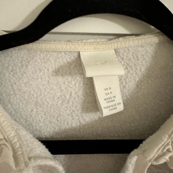 Collared Sweater Sweatshirt - Picture 7 of 9